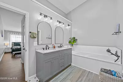 4156 Breezewood Drive #204, Wilmington, NC 28412 - Photo 18