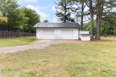 15951 US Highway 15 501, Aberdeen, NC 28315 - Photo 4