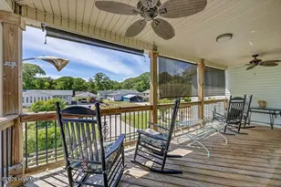 104 NE 8th St, Oak Island, NC 28465 - Photo 4