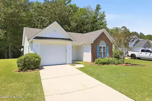 3907 Elizabeth Ave, New Bern, NC 28562 - Photo 2