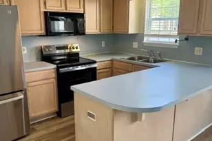 2940 Mulberry Ln, Greenville, NC 27858 - Photo 6