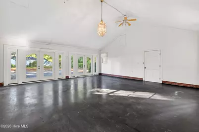 207 W 3rd Street, Princeton, NC 27569 - Photo 28