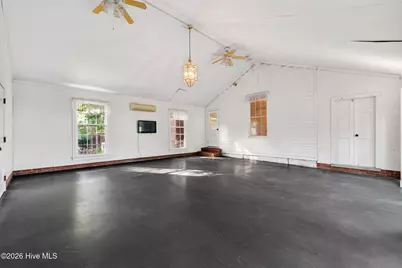 207 W 3rd Street, Princeton, NC 27569 - Photo 30