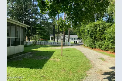 1101 N Poplar Street, Aberdeen, NC 28315 - Photo 16