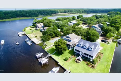 115 SW Yacht Drive, Oak Island, NC 28465 - Photo 10