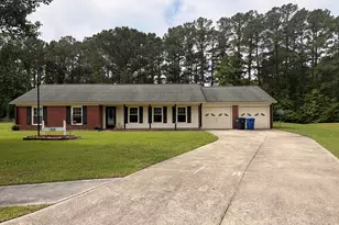 111 Old Post Ct, Jacksonville, NC 28546 - Photo 1