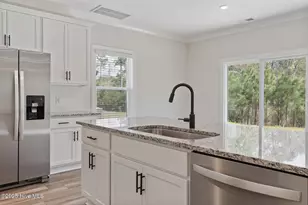 123 S Umbrella Palm Dr, Hampstead, NC 28443 - Photo 10