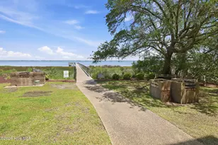 650 Salter Path Rd, Pine Knoll Shores, NC 28512 - Photo 36