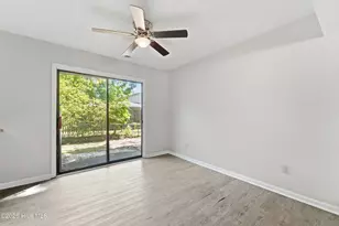 200 Myrtlewood Cir, Jacksonville, NC 28546 - Photo 32