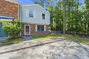 200 Myrtlewood Cir, Jacksonville, NC 28546 - Photo 1