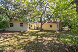 313 Mercer St, Oak Island, NC 28465 - Photo 24
