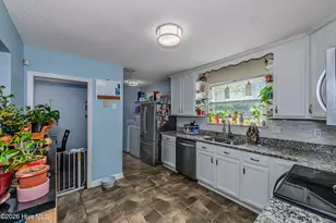 408 Cardinal Rd, Jacksonville, NC 28546 - Photo 12