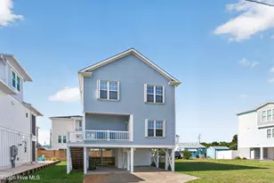 111 Hanby Ave, Carolina Beach, NC 28428 - Photo 2