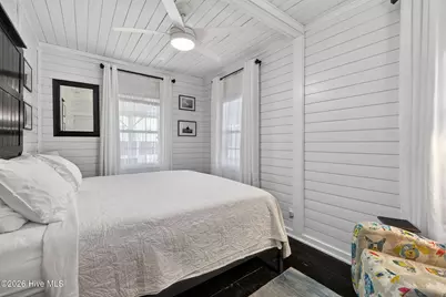 704 Carolina Beach Avenue S, Carolina Beach, NC 28428 - Photo 16
