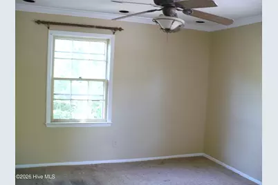218 Parkwood Drive, Jacksonville, NC 28546 - Photo 14
