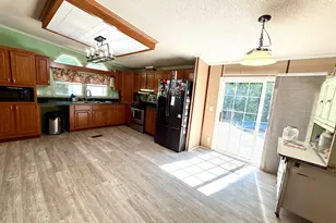 1038 Blackburn Hollow Rd, Purlear, NC 28665 - Photo 4