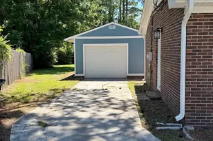 34 Heritage Ct, Jacksonville, NC 28540 - Photo 4