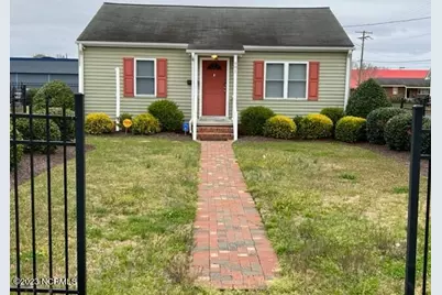 901 Hackney Avenue, Washington, NC 27889 - Photo 1