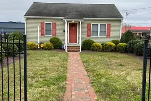 901 Hackney Ave, Washington, NC 27889 - Photo 1