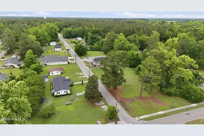 100 Queen Street, Tabor City, NC 28463 - Photo 16