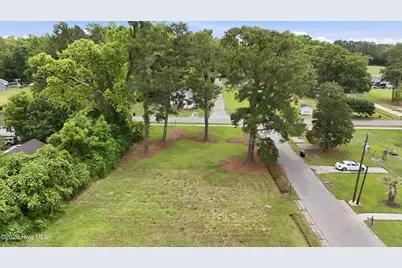 100 Queen Street, Tabor City, NC 28463 - Photo 6