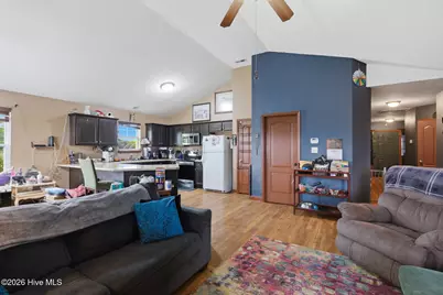 1352 Old Comfort Highway, Trenton, NC 28585 - Photo 6