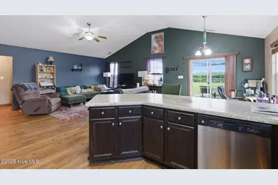 1352 Old Comfort Highway, Trenton, NC 28585 - Photo 8