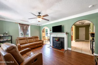 1001 Corbett Avenue N, Wilson, NC 27893 - Photo 8