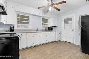 1126 Tarboro St, Rocky Mount, NC 27801 - Photo 6