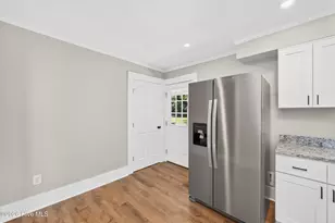 319 W Grubb St, Hertford, NC 27944 - Photo 18