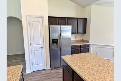 517 New Hanover Trail, Jacksonville, NC 28546 - Photo 14