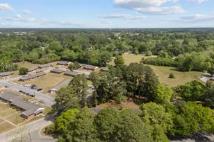 200 Marcellus St, Laurinburg, NC 28352 - Photo 22