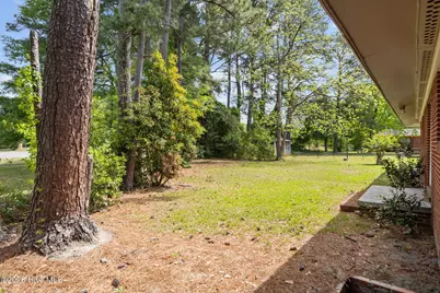 200 Marcellus Street, Laurinburg, NC 28352 - Photo 20