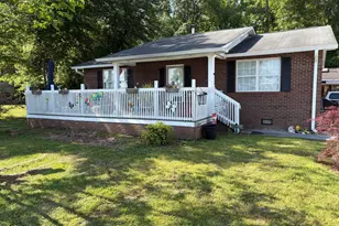 144 Waccamaw Shores Rd, Lake Waccamaw, NC 28450 - Photo 4