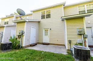 104 Spring Meadow Cir, Jacksonville, NC 28546 - Photo 12