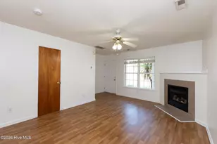104 Spring Meadow Cir, Jacksonville, NC 28546 - Photo 4