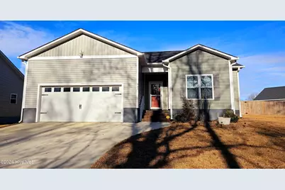 307 Garland Shores Drive, Hubert, NC 28539 - Photo 1
