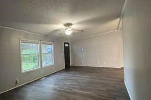 210 Haws Run Rd, Jacksonville, NC 28540 - Photo 4