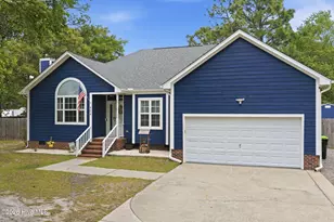 404 Kingsworth Ln SE, Belville, NC 28451 - Photo 4