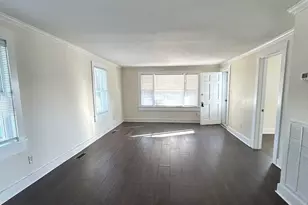 1212 Fisher St, Morehead City, NC 28557 - Photo 2