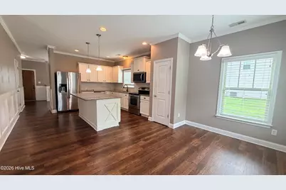 304 Vilas Way S, Jacksonville, NC 28546 - Photo 6