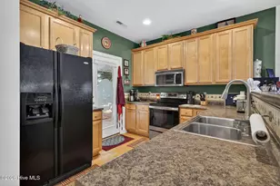 100 Painted Bunting Ct, Hampstead, NC 28443 - Photo 10