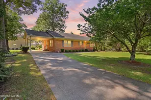 5218 Carr Dr, Grifton, NC 28530 - Photo 1
