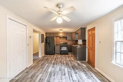 885 S Stephens Street, Southern Pines, NC 28387 - Photo 10