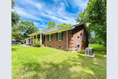 108 Deerfield Road, Jacksonville, NC 28540 - Photo 2