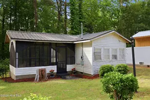 1011 W Main St, Williamston, NC 27892 - Photo 14