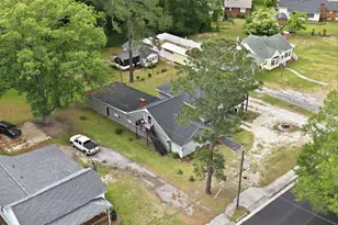 1011 W Main St, Williamston, NC 27892 - Photo 6