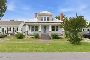 707 N B St, Bridgeton, NC 28519 - Photo 2