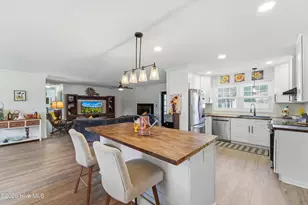 301 King Richard Ct, Jacksonville, NC 28546 - Photo 6