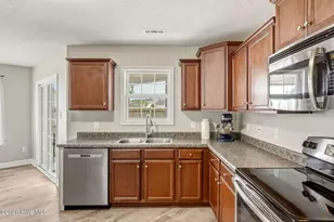 309 Cadenza Ln, Richlands, NC 28574 - Photo 14
